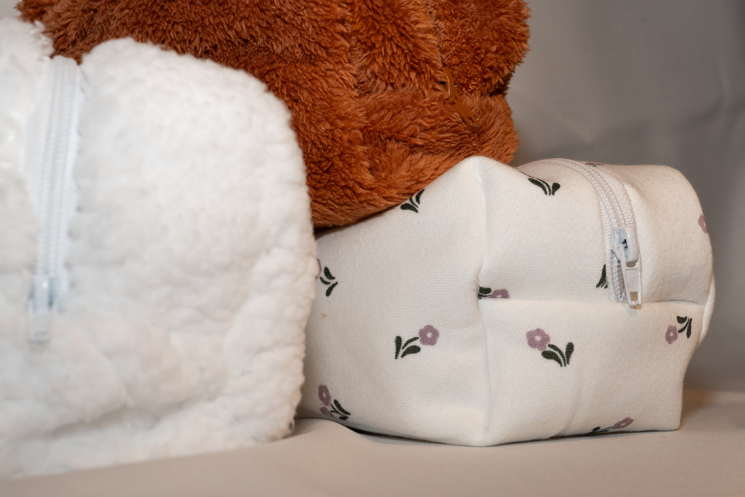 PHOTO ZOOM TROUSSE ELIJO FLEUR NUAGE OURSON
